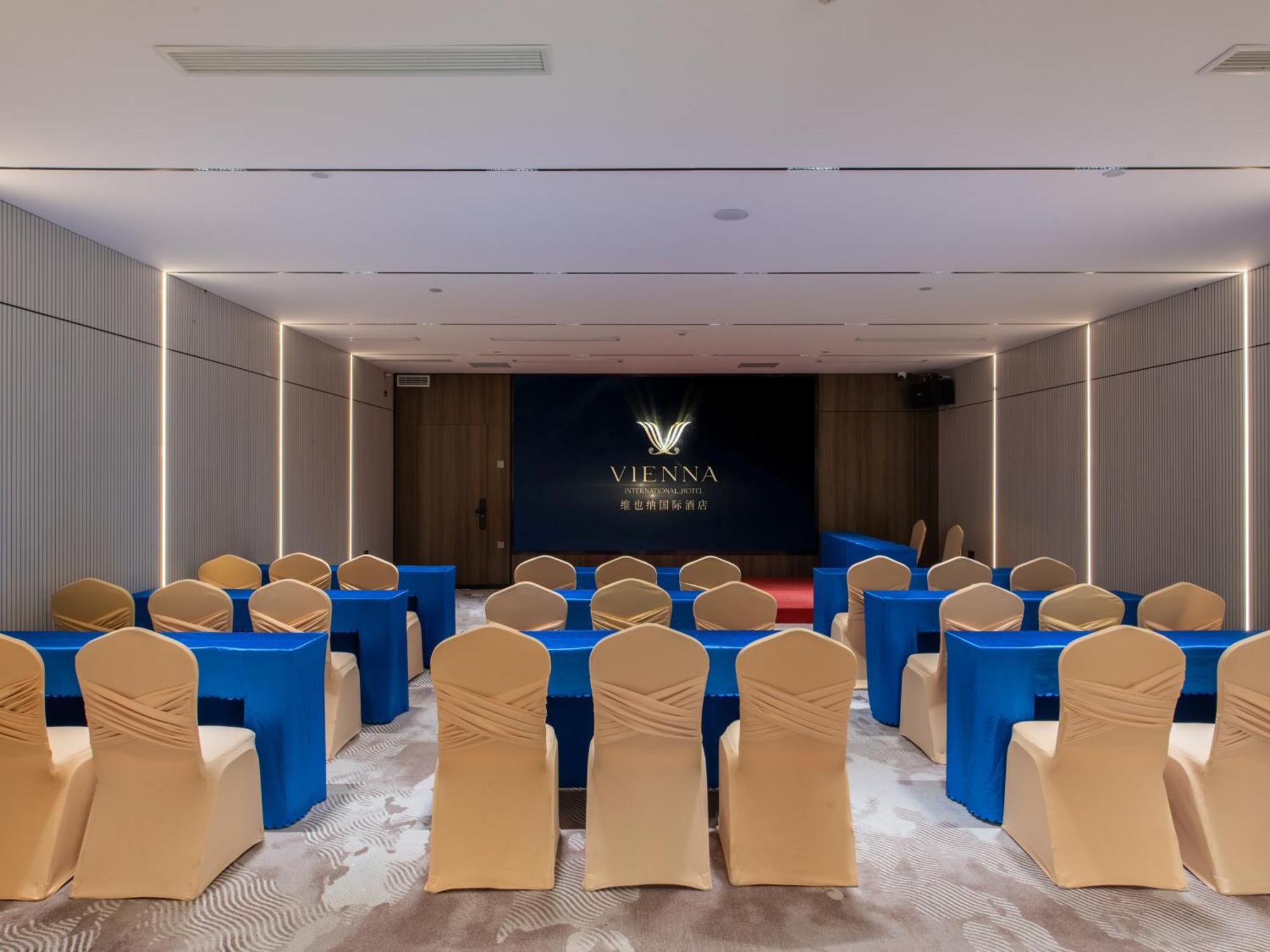 Vienna International Hotel Guangzhou Baiyun International Conference Center מראה חיצוני תמונה