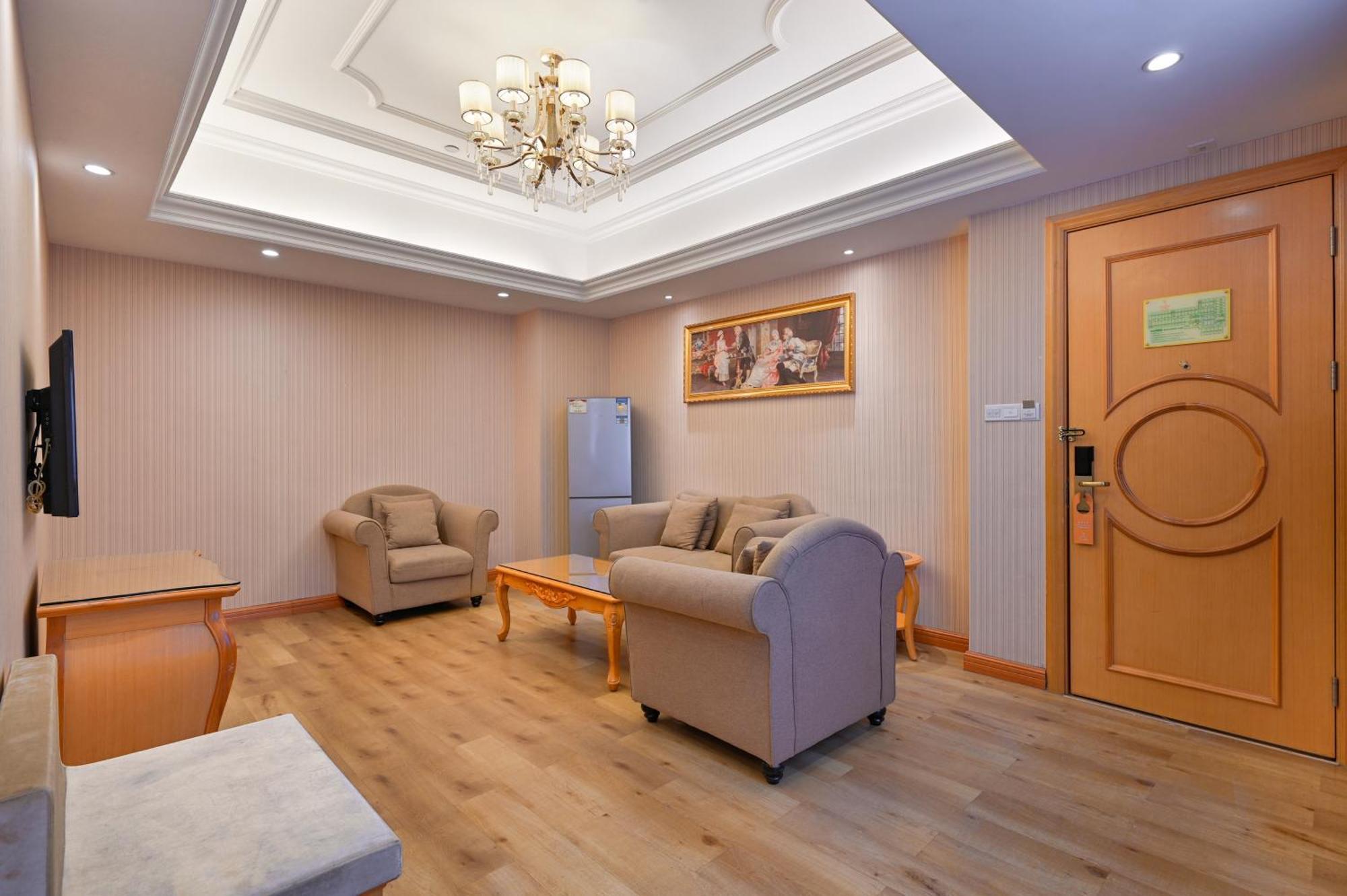 Vienna International Hotel Guangzhou Baiyun International Conference Center מראה חיצוני תמונה